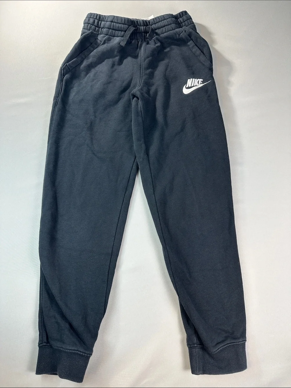 Nike kids Black Sweatpants with pockets Size Medium